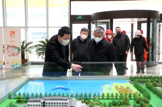 市委常委、副市長賈剛一行來潔晶檢查安全生產(chǎn)工作